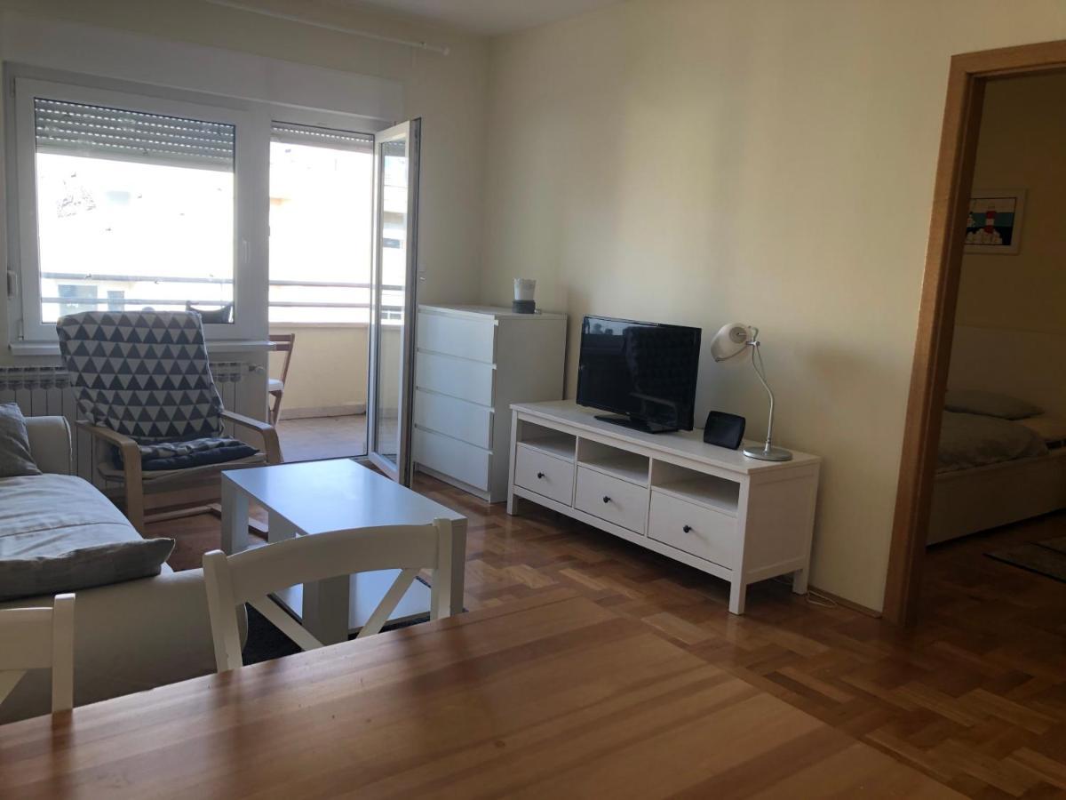 Apartment Maris - Free Parking Zagreb Exterior photo