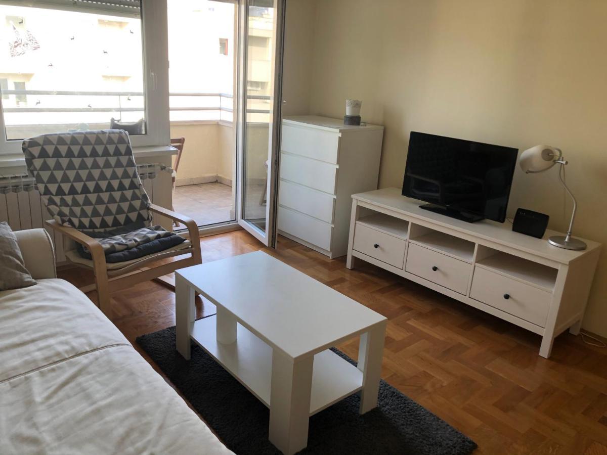 Apartment Maris - Free Parking Zagreb Exterior photo